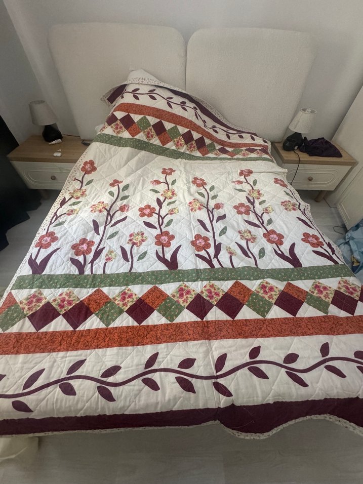 Çiçek Desenli Çok Renkli Yatak Örtüsü - Görsel 2