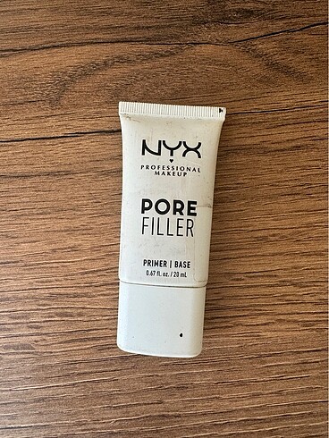 Nyx pore filler gözenek makyaj bazı