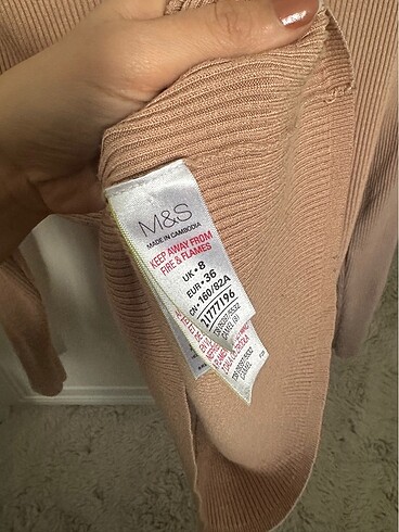 36 Beden M&S vizkoz fitilli boğazlı balıkçı yaka triko kazak