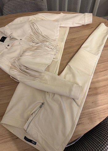 Beyaz Püsküllü Uzun Halter Yaka Kadın ceket - Görsel 10