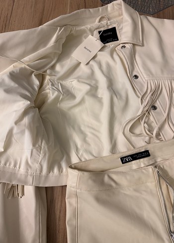 Beyaz Püsküllü Uzun Halter Yaka Kadın ceket - Görsel 8