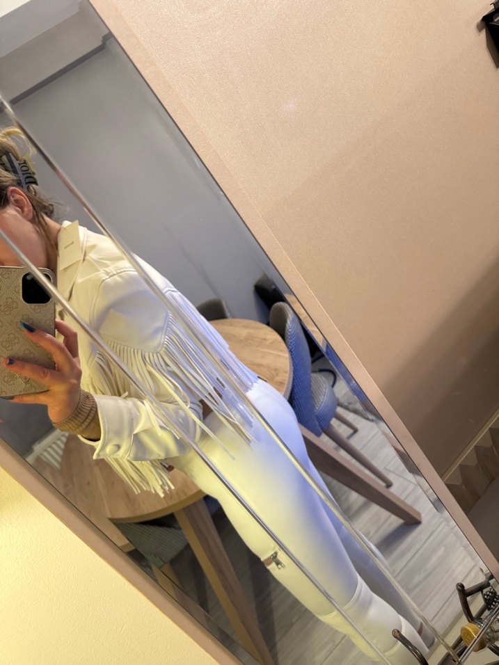 Beyaz Püsküllü Uzun Halter Yaka Kadın ceket - Görsel 4