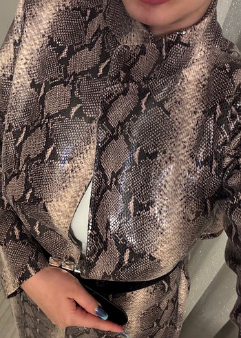 Yılan Desenli Uzun Gri trenckot - Görsel 4