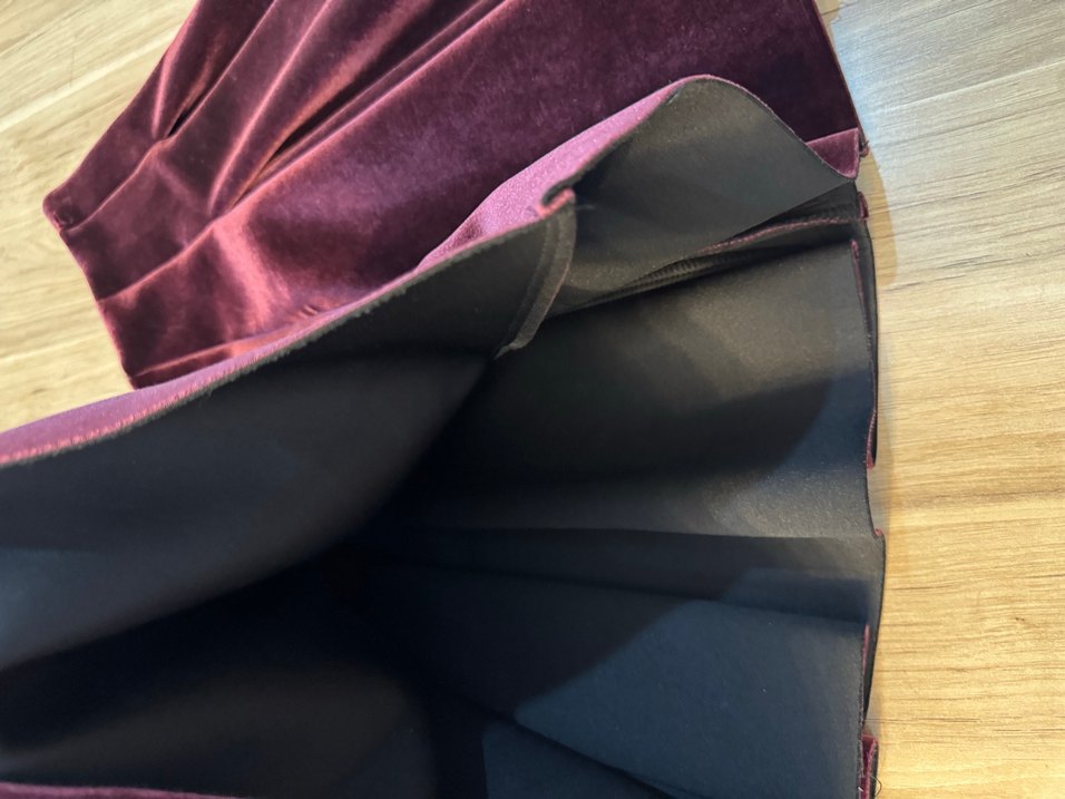 Bordo Pileli Mini Etek - Görsel 2