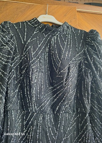 Uzun Siyah Bağlamalı Kadın Elbisesi - Görsel 7