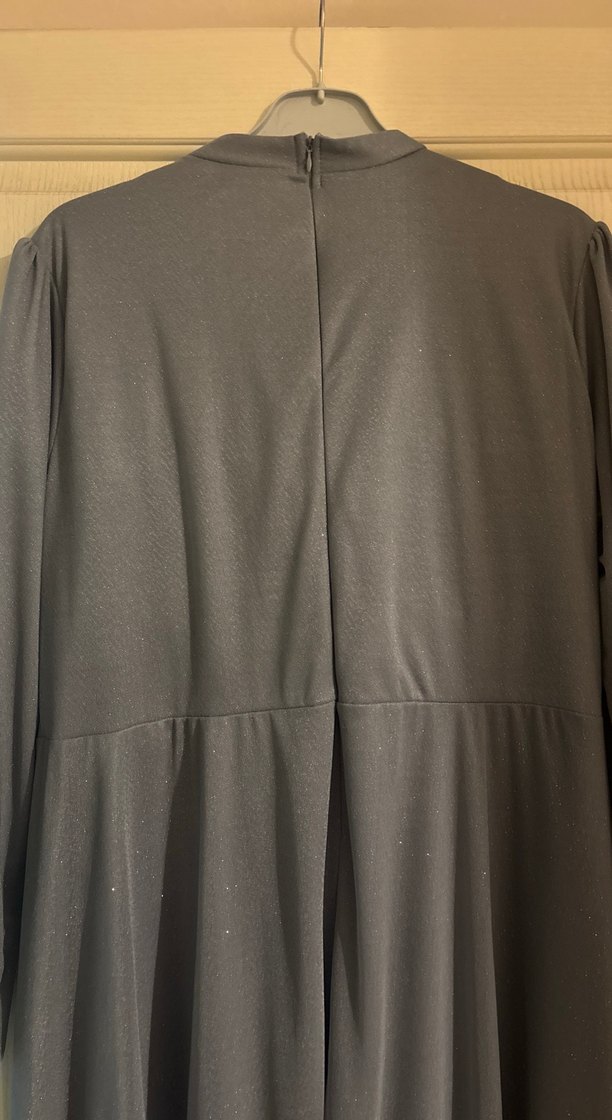 Uzun Kollu Yüksek Yakalı gri Nakışlı Elbise - Görsel 5