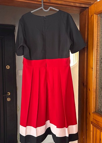 Kısa Kollu, Pilili Midi Ofis Elbisesi - Görsel 6