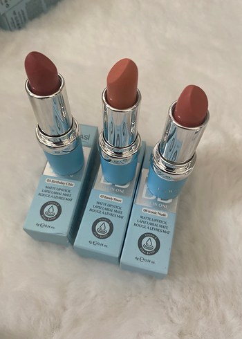 Farmasi BB Mat Ruj - Görsel 2