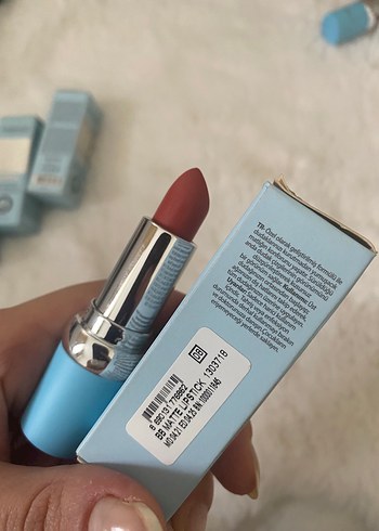 Farmasi BB Mat Ruj - Görsel 4