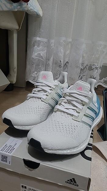 37 Beden beyaz Renk Adidas Ultraboost 1.0 Kadın Ayakkabı