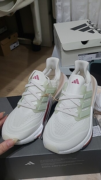 Adidas Adidas Ultraboost Light Kadın Ayakkabı