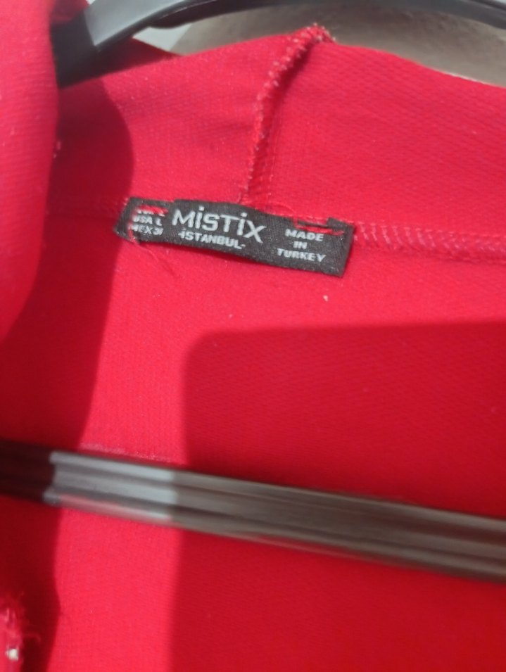 Kırmızı Fermuarlı Kadın hırka - Görsel 2