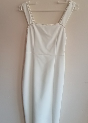 Trendyol & Milla İnci Detaylı Beyaz Uzun A Kesim Nikah elbisesi abiye
