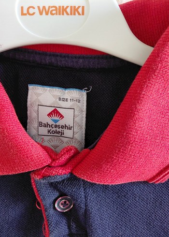 Diğer Bahçeşehir KolejiLacivert Kırmızı Polo Tişört