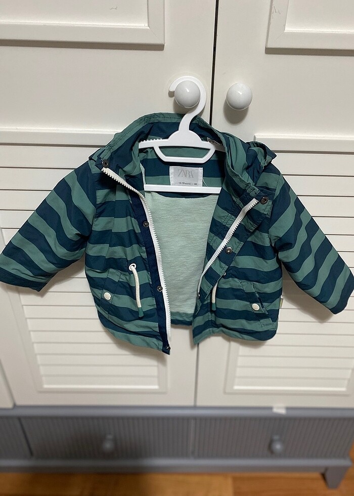 Zara yağmurluk - Görsel 4