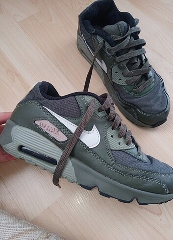 38 Beden yeşil Renk Nike Erkek Ayakkabı Air Max 90 Essential Yeşil