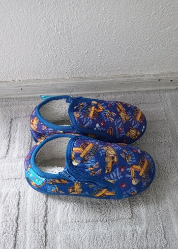28 Beden lacivert Renk Erkek Çocuk Gezer Panduf