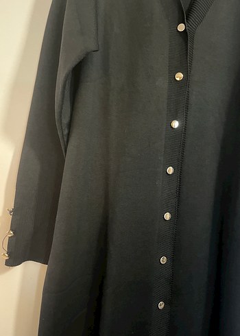 Düğmeli Siyah Uzun Kollu Kadın hırka - Görsel 3