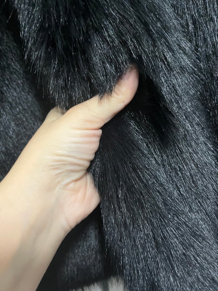 Kapüşonlu Kadın Kürk Detaylı Midi Ceket - Görsel 2