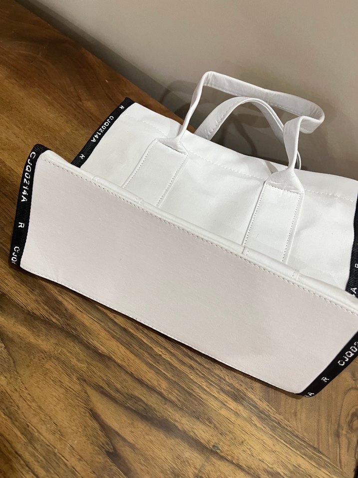 Beyaz Deri Fermuarlı Street Style Çanta - Görsel 5