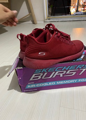 Kırmızı Skechers Wedge Topuklu Spor Ayakkabı - Görsel 2