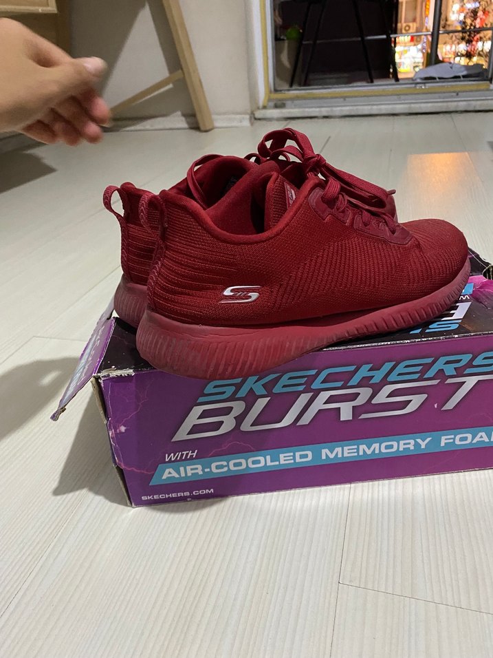 Kırmızı Skechers Wedge Topuklu Spor Ayakkabı - Görsel 2