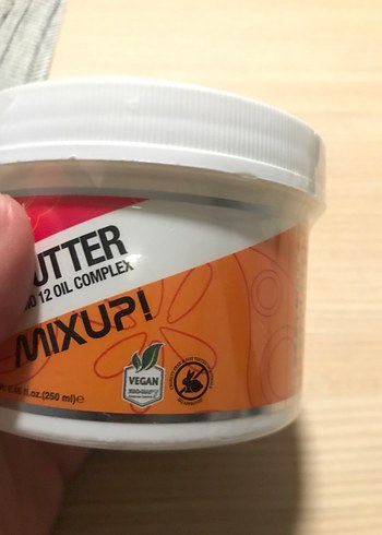 Diğer Mixup! Botanical Magic Butter Saç Bakım Kompleksi 250 ml