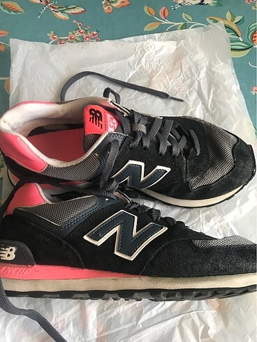 39 Beden pembe Renk Orjinal new balance kadın spor ayakkabı