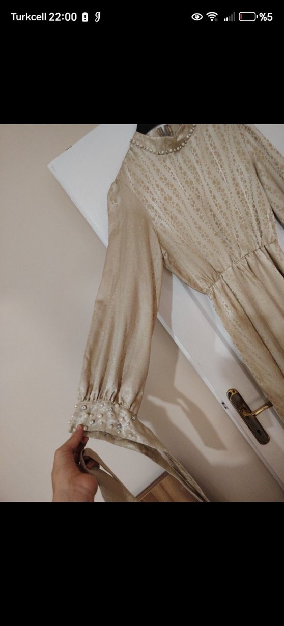 Bej Uzun Kollu Drapeli Kadın Elbise - Görsel 2