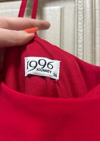 Kırmızı Askılı Tulum - Görsel 4