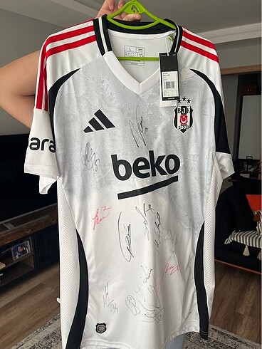 Adidas Islak İmzalı Beşiktaş forması