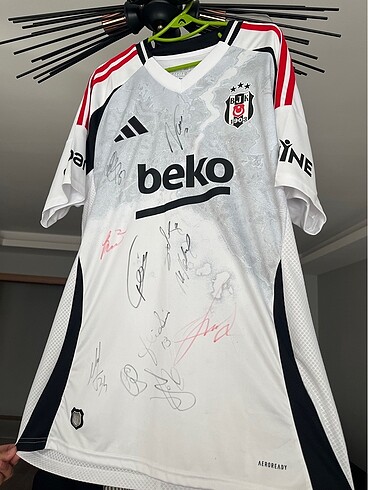 l Beden Islak İmzalı Beşiktaş forması
