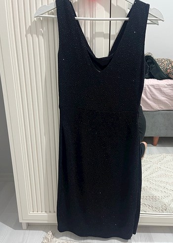 Siyah V Yakalı Drapeli Midi Elbise - Görsel 5