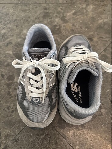 30 Beden Çocuk new balance sneaker