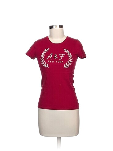 Abercrombie & Fitch T-shirt %70 İndirimli.