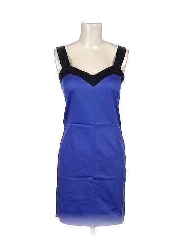PreLoved Kısa Elbise %70 İndirimli.