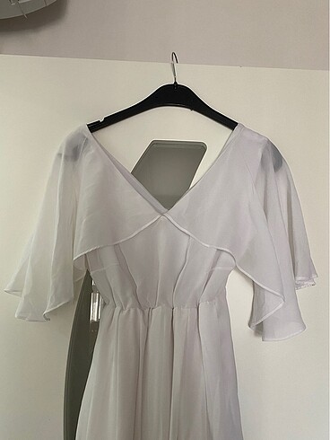Beyaz Şifon Elbise