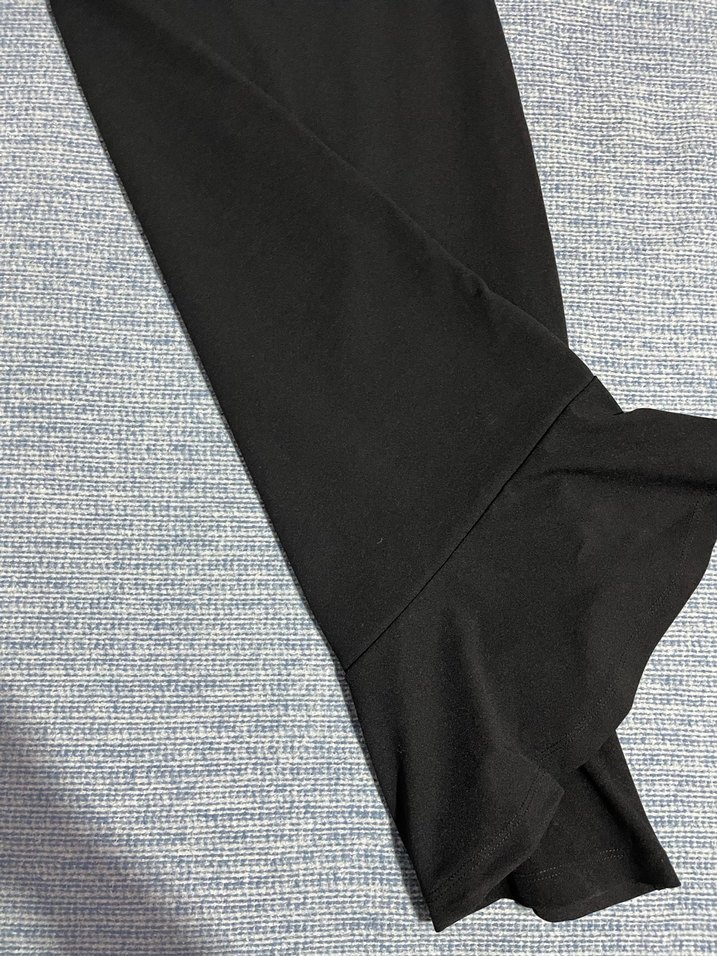 Siyah askılı elbise - Görsel 4