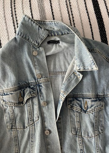 Erkek Gri Kolsuz Denim Ceket - Görsel 2