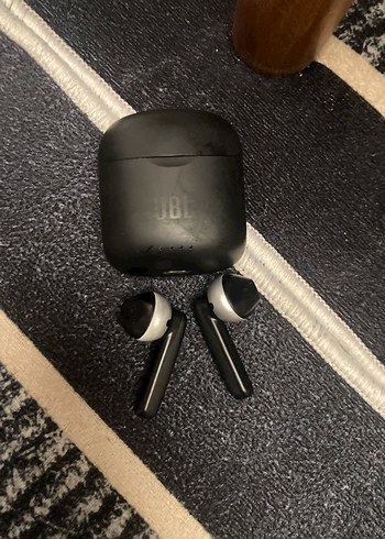 Siyah Kablosuz Kulak İçi Kulaklık - Görsel 4