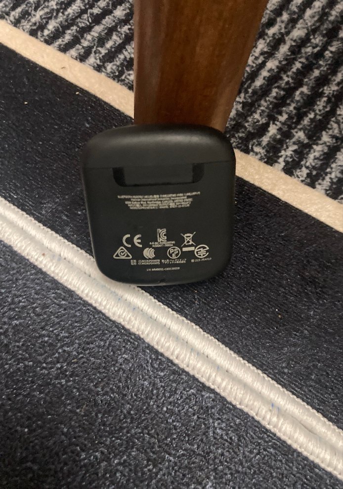 Siyah Kablosuz Kulak İçi Kulaklık - Görsel 3