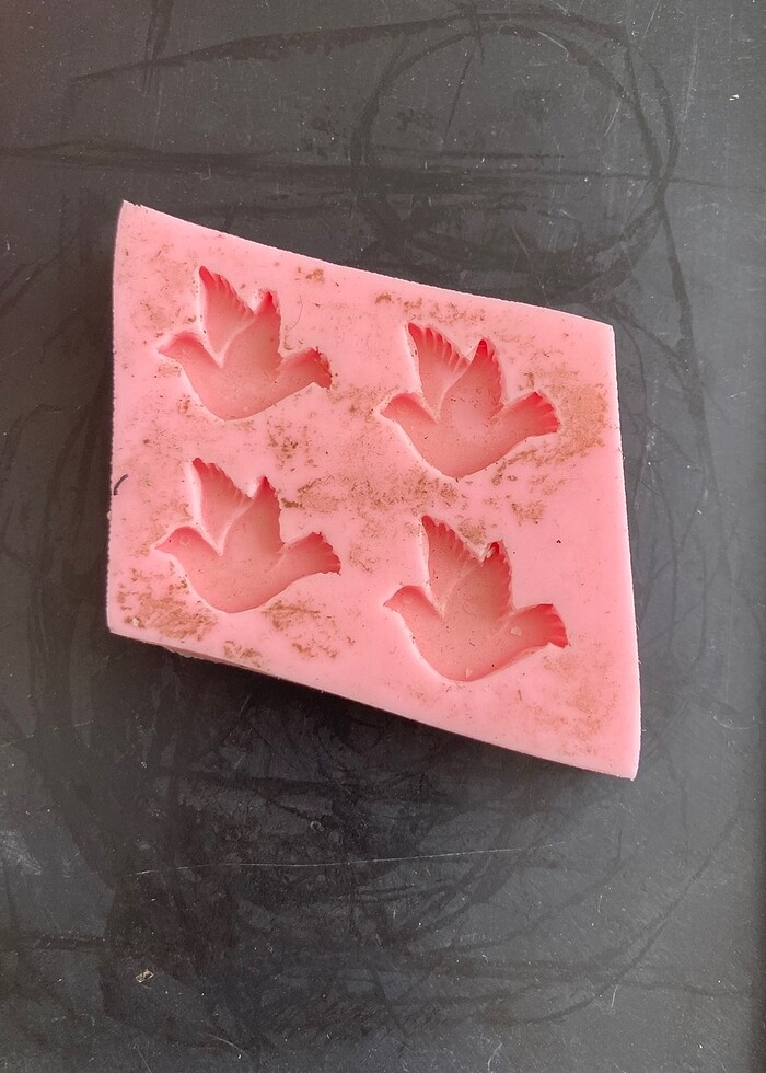 Tren,ev pencere,kuş,mini arabalar,bebek objeleri,kalp silikon ka - Görsel 3