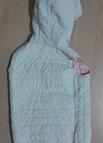 LC Waikiki 7-8 yaş kız çocuk yelek