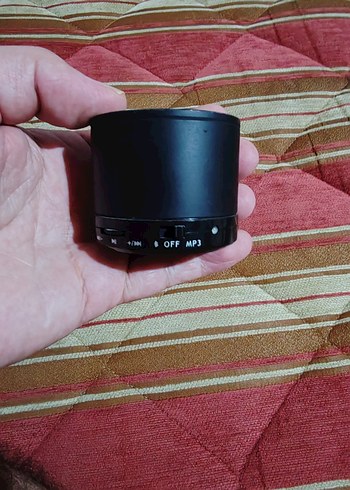 Küçük Siyah Bluetooth Hoparlör - Görsel 6