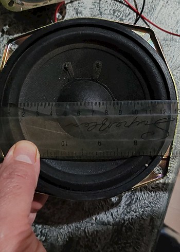 Gri Müzik Sistemi Hoparlörleri - Görsel 2