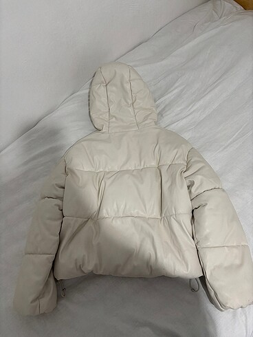 m Beden ten rengi Renk BERSHKA krem mont