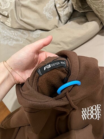 xs Beden kahverengi Renk Sweatshirt xxs kahve yeni hic bir sorunu yok.
