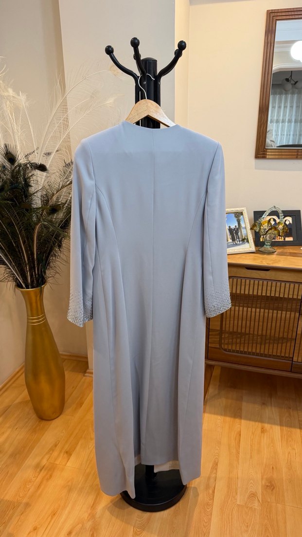 Nakış Detaylı Bej Uzun Kadın Elbise - Görsel 2