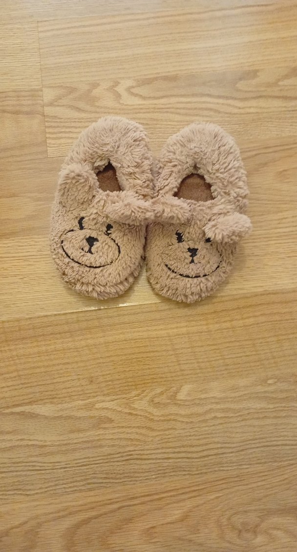 Kız Çocuk Bej Kürklü Nakışlı Ev Terliği - Görsel 2