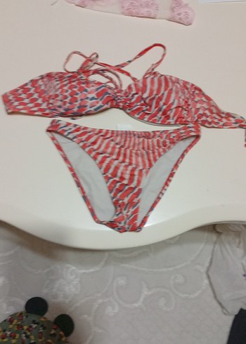 Renkli Bağcıklı Mini Bikini Takımı - Görsel 3